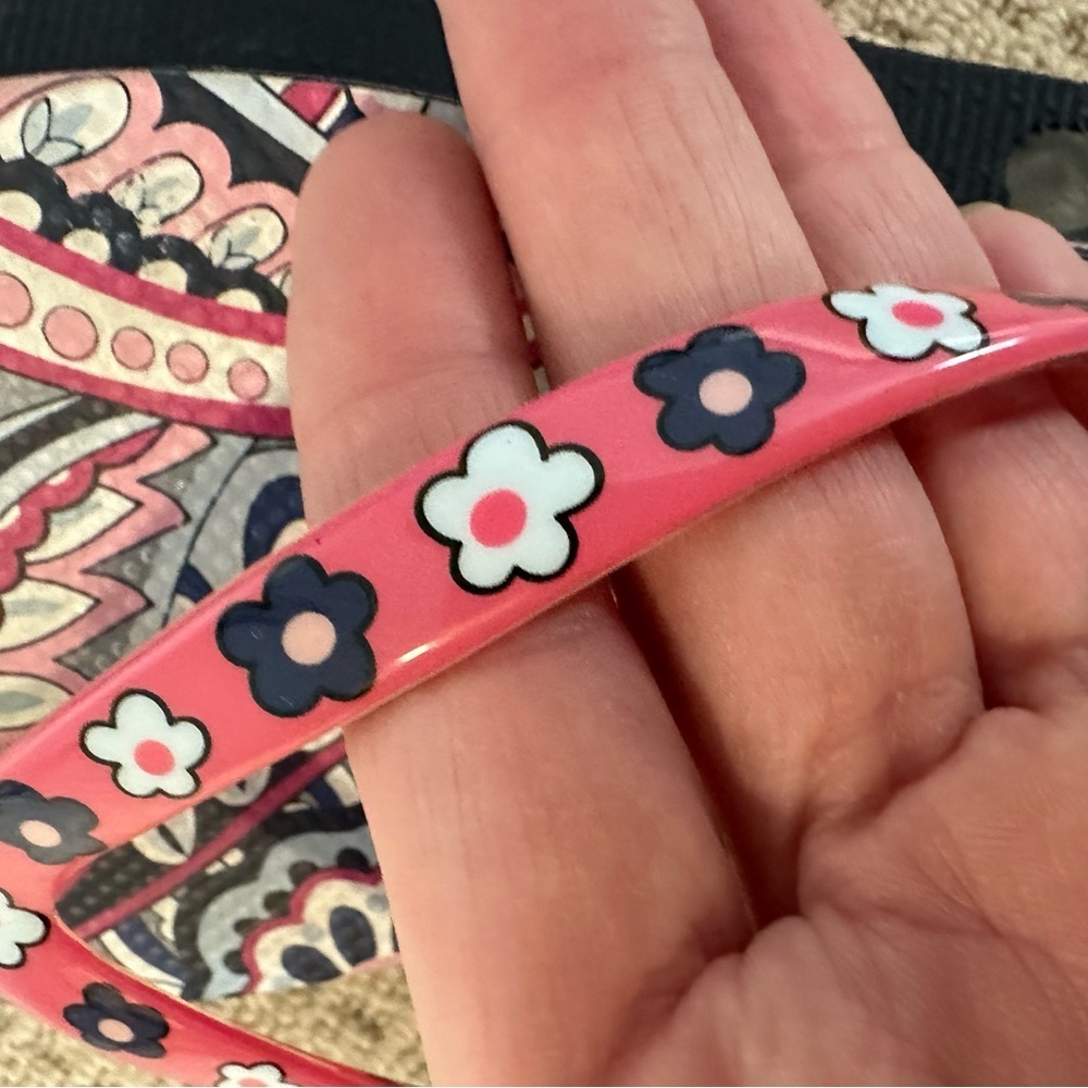 Vera Bradley flip-flops - Picture 4 of 7
